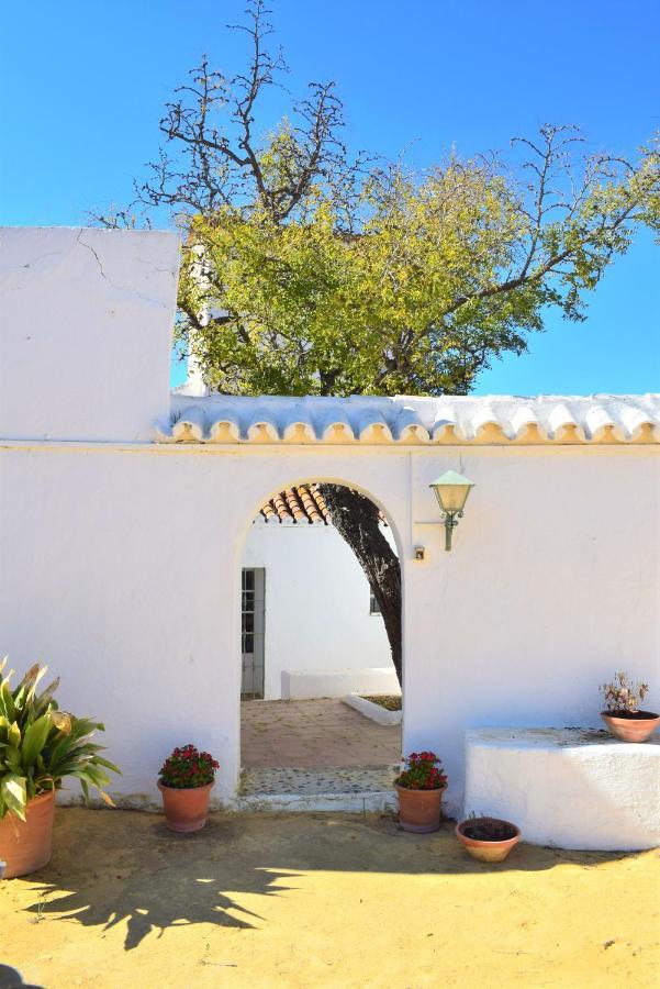 Cortijo Correa *